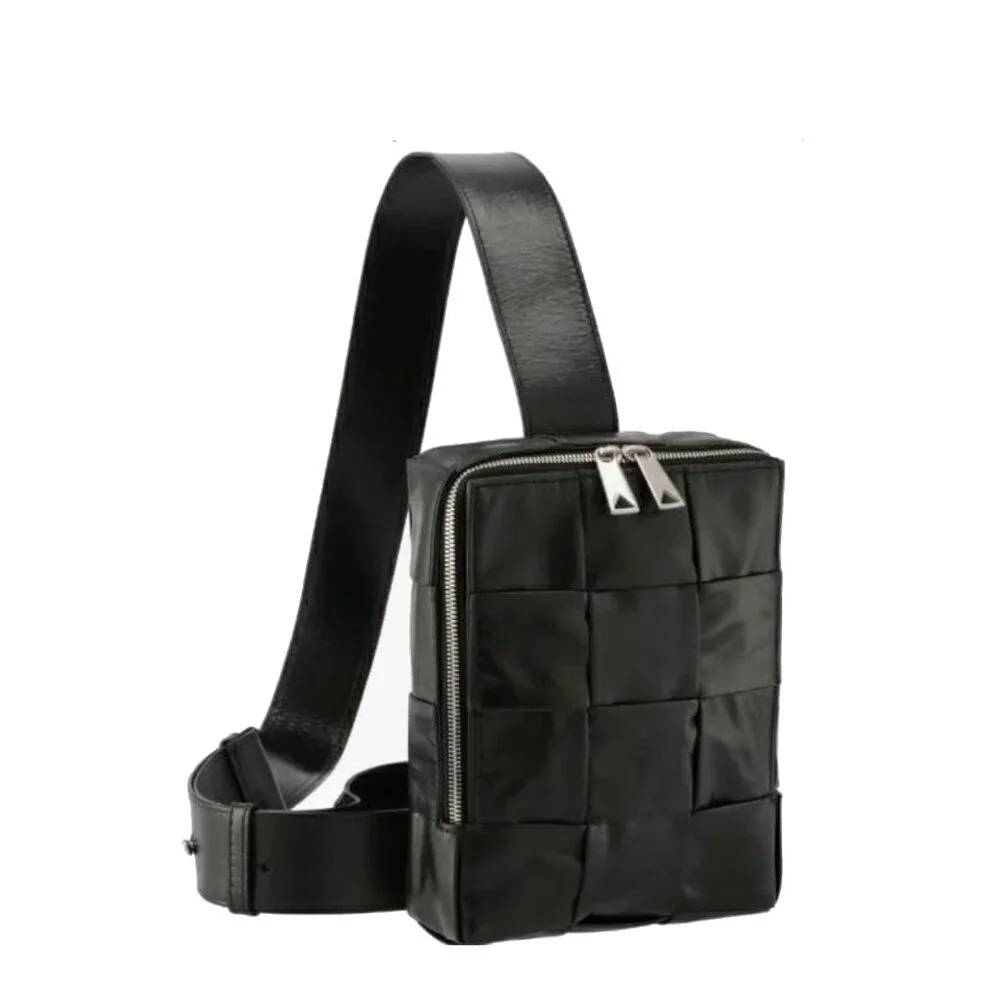 Bottega Veneta Cassette Crossbody Messenger Bag Black Intrecciato Leather NWT‎